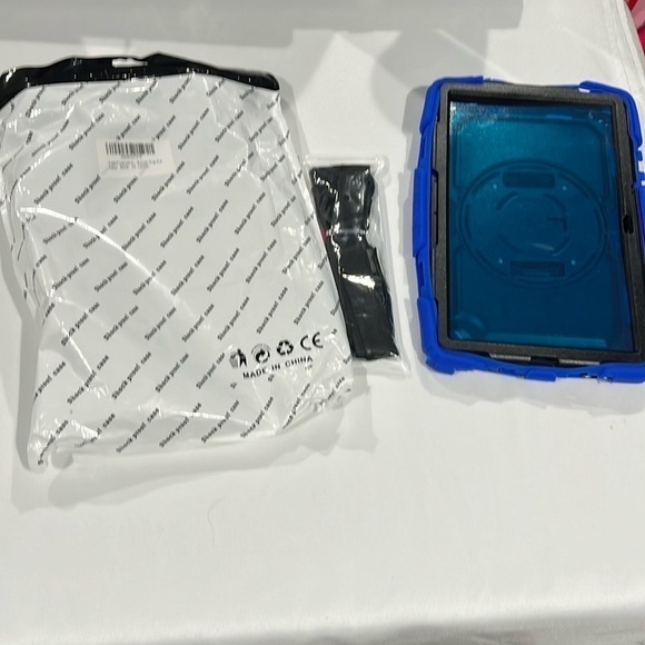 Rugged Case with Screen Protector for Samsung Galaxy Tab A7 10.4 Inch. NWT - Picture 1 of 5
